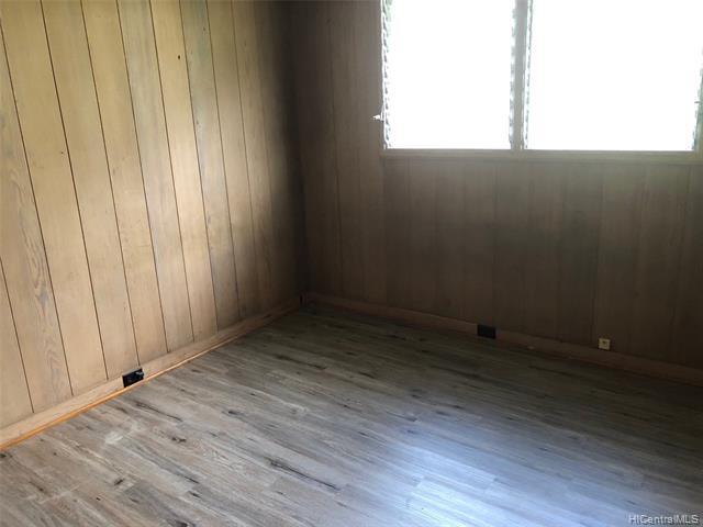 Building Photo - 1644B Palolo Ave