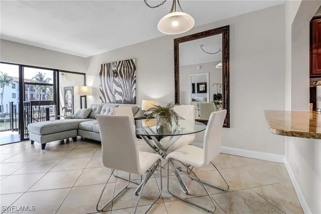 Foto del edificio - 805 River Point Dr