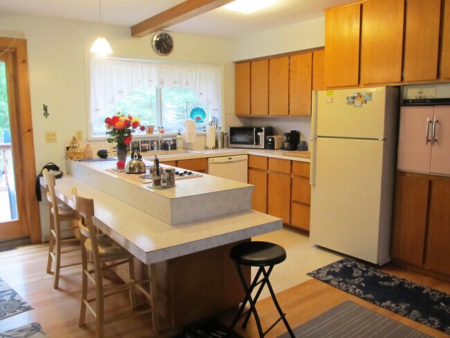 Foto del edificio - 8903 E Gull Lake Dr