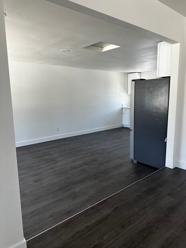 Foto del edificio - 1705 N Sierra Way