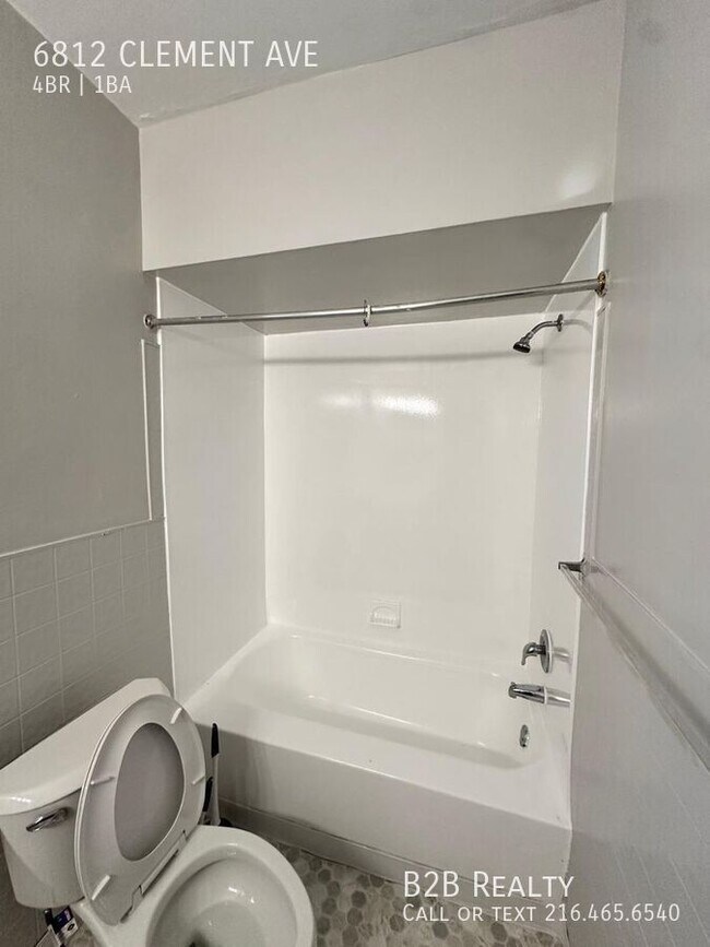 Foto del edificio - 6812 Clement Ave