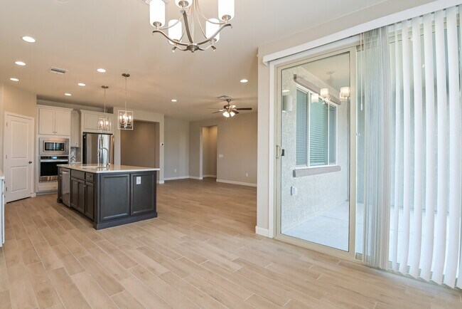 Foto del edificio - 13854 E Red Oaks Dr