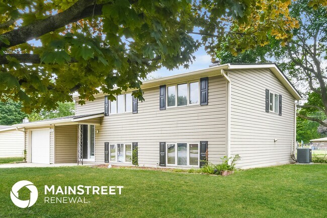 Building Photo - 9121 Shenandoah Dr