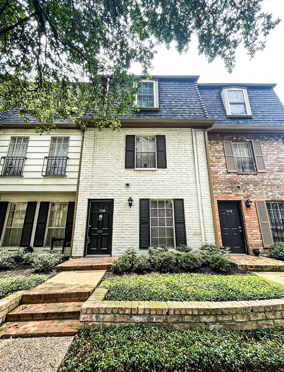 Primary Photo - 361 N Post Oak Ln