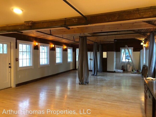 Building Photo - 13 Tavern Way