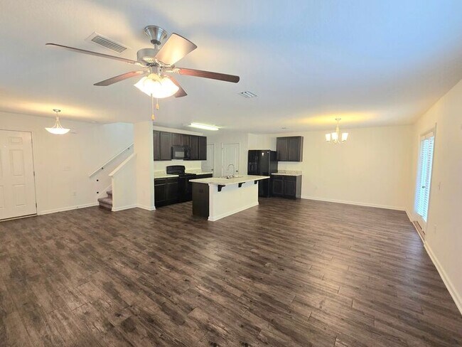 Foto del edificio - 5860 Magnolia Bend Blvd