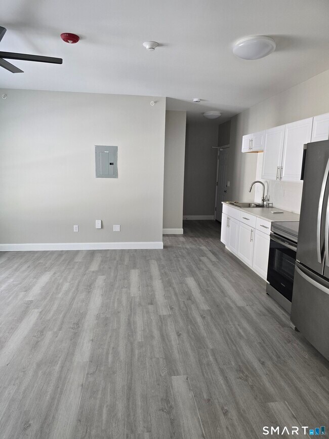 Foto del edificio - 775 Main St