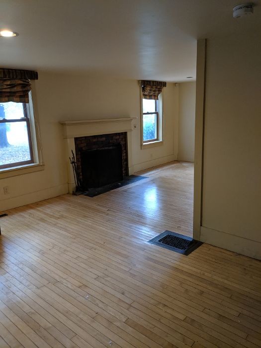 Building Photo - 97 Meadow St