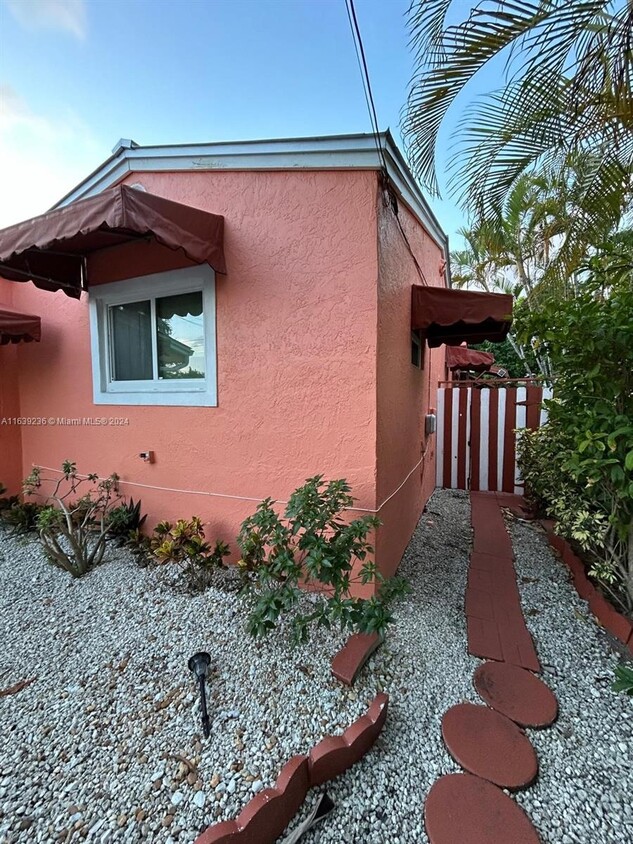 Primary Photo - 3085 NW Flagler Ter