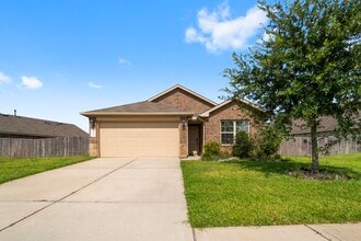 Building Photo - 14063 Lake Cres Dr
