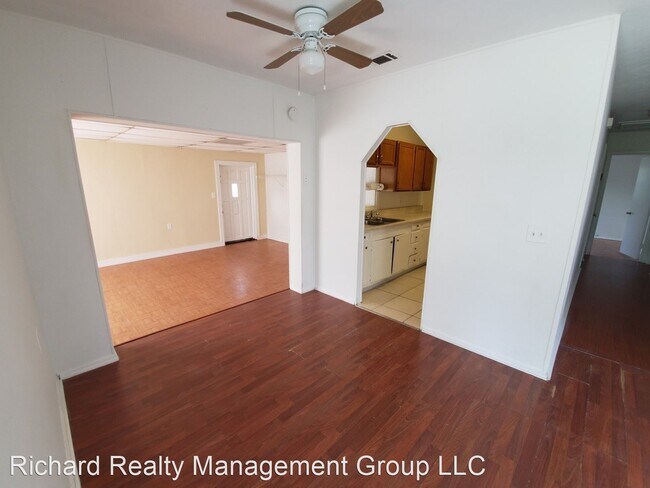 Foto del edificio - 3 br, 1 bath House - 334 N. Buena Vista  Ave