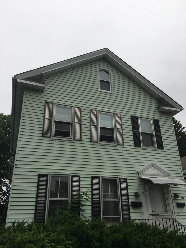 Building Photo - 74 Berkshire St