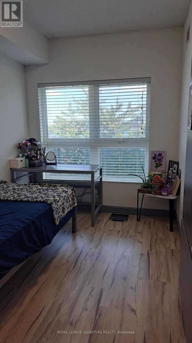 Photo du bâtiment - 258B Sunview St