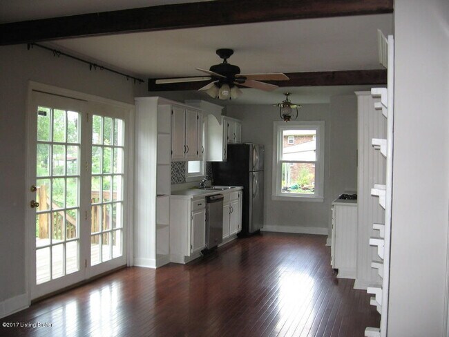 Foto del edificio - 1620 Ruth Ave