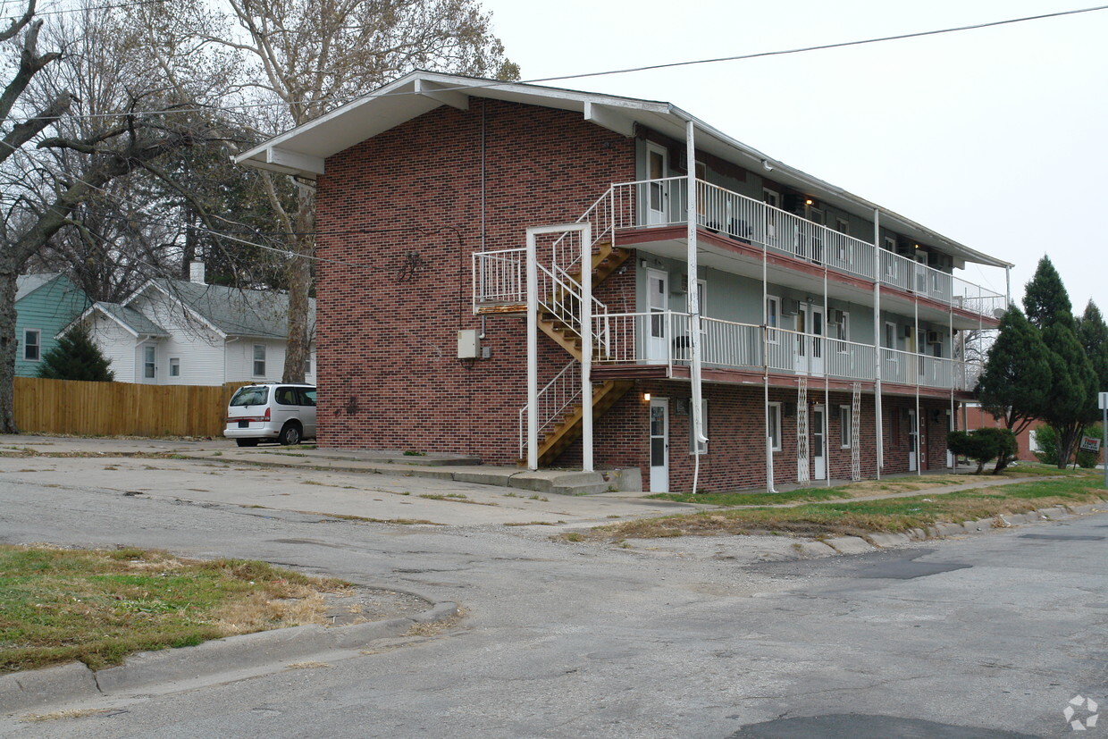 Primary Photo - 4544 Nicholas St