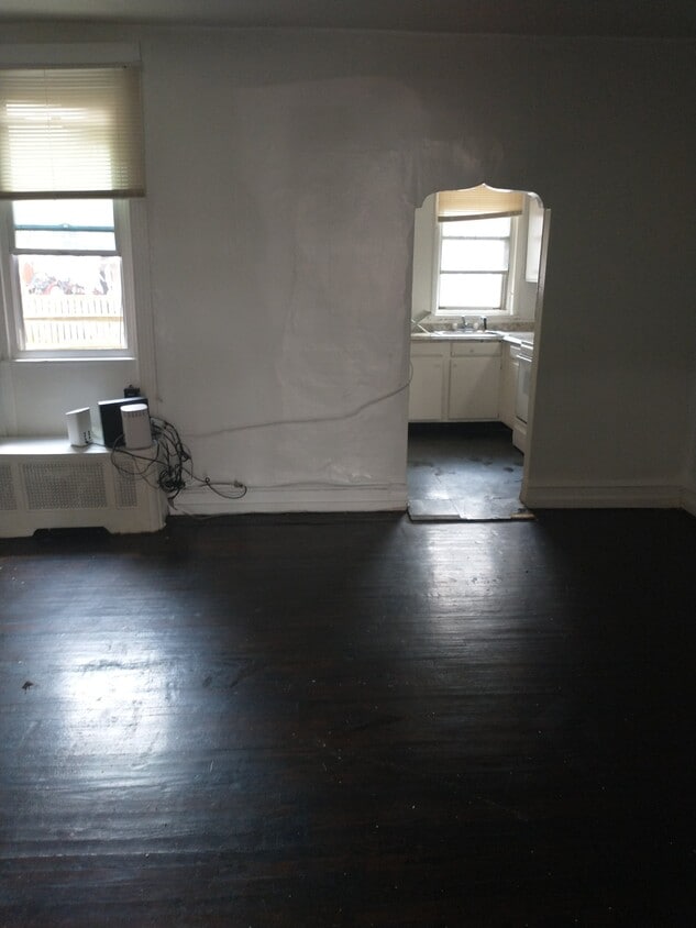 Building Photo - 874 Granite St