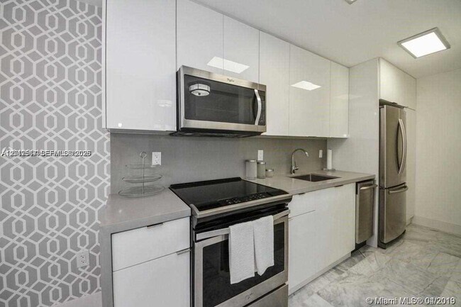 Foto del edificio - 1255 Collins Ave