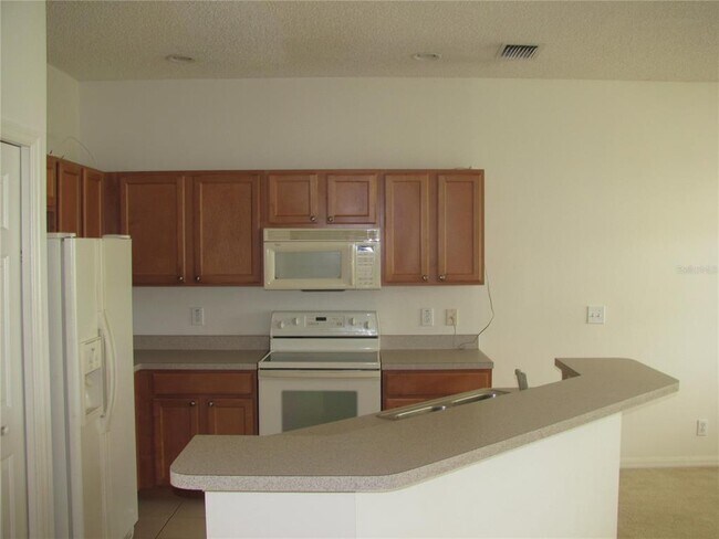Foto del edificio - 571 Shoreham Ct NE