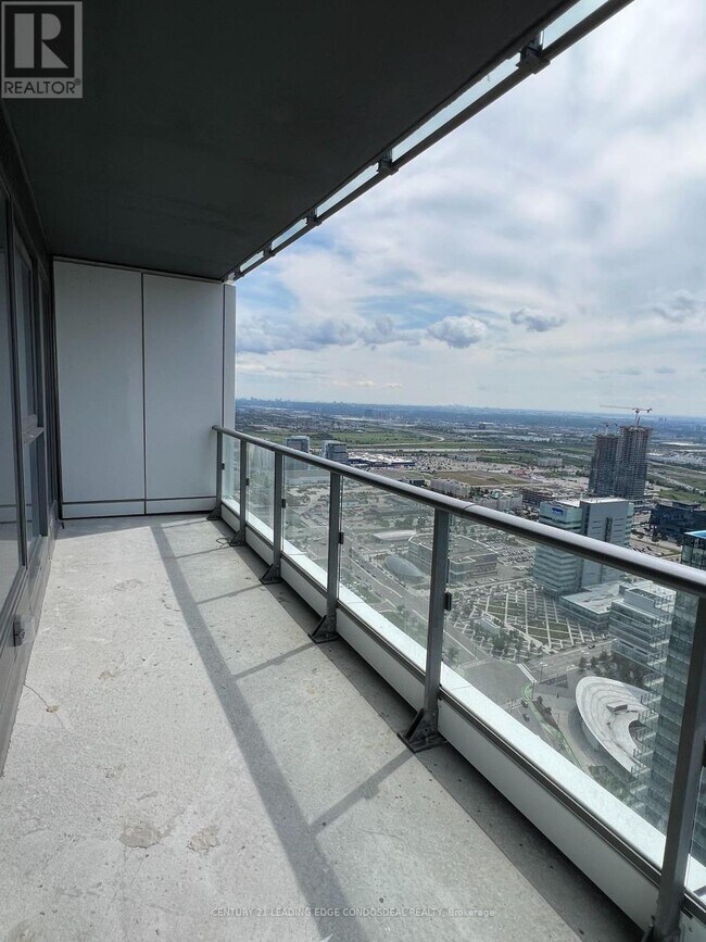 Building Photo - 7890 Jane St