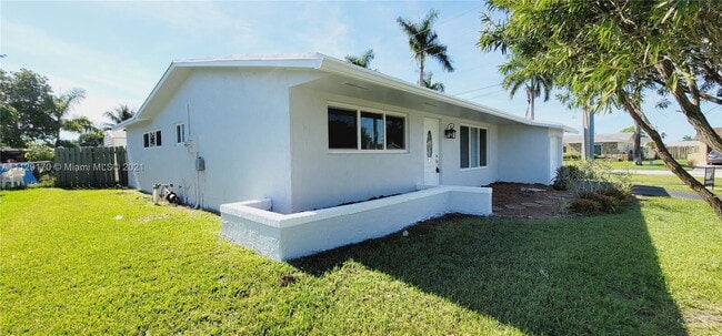 Building Photo - Northwest 39th Street, Sunrise, FL 33323 - 3 BR 2 BA single-family home