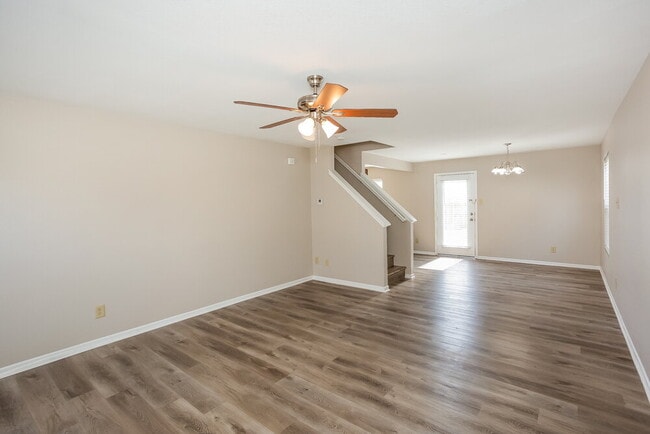 Building Photo - 1187 N Aberdeen Dr