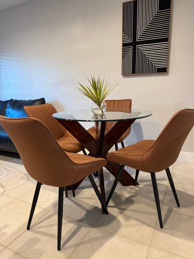 Foto del edificio - 2501 NW 9th Ter