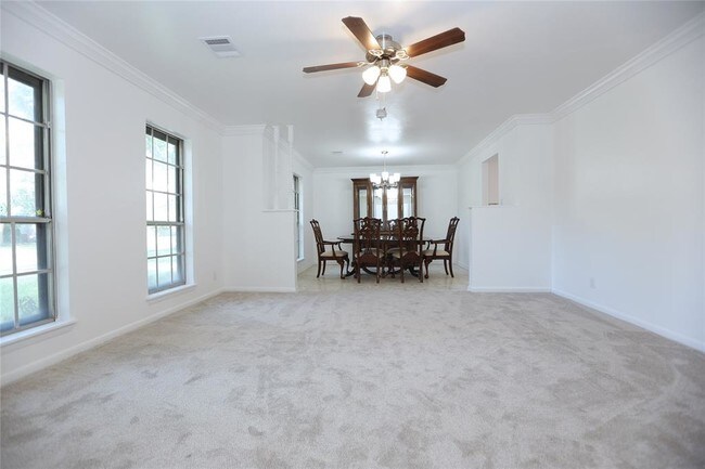 Building Photo - 5530 Bankside Dr