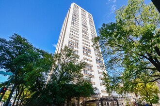 Building Photo - 70 W Burton Pl