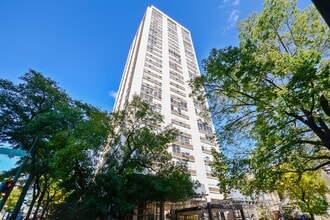 Building Photo - 70 W Burton Pl