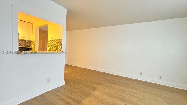 Foto del edificio - 62 Andover C