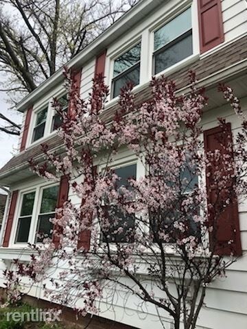 Foto del edificio - 3 br, 1 bath House - 1415 W Gilbert Ave