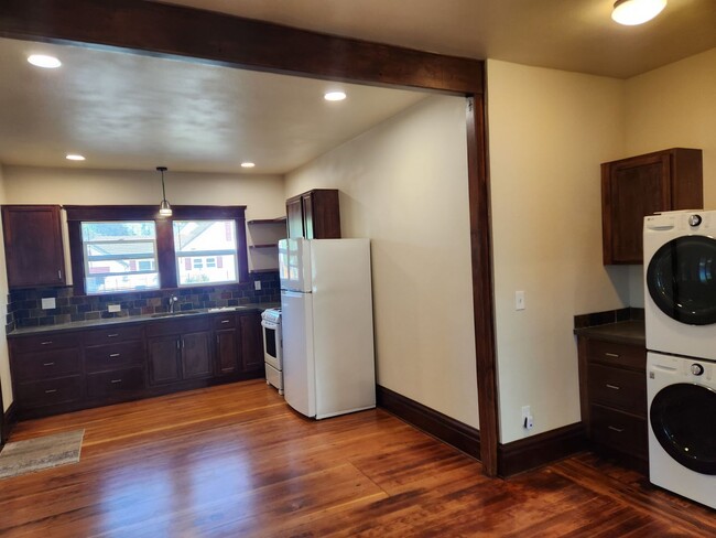 Building Photo - 1510ch