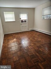 Building Photo - 8201 Houston Ct