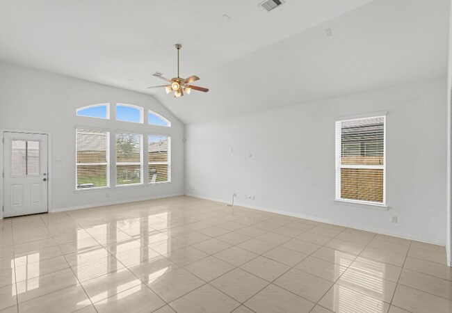 Foto del edificio - 4703 Goldeneye Dr