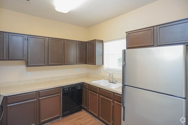 1BD, 1BA - 827SF - Amatista - Covington Pointe Apartments