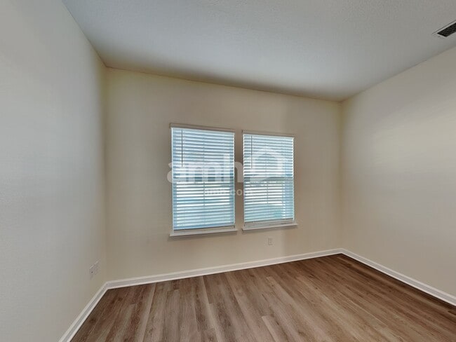 Building Photo - 173 Edge Park Trl