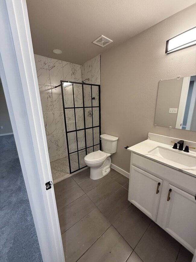 Building Photo - 7207 E Meadow Bend Dr