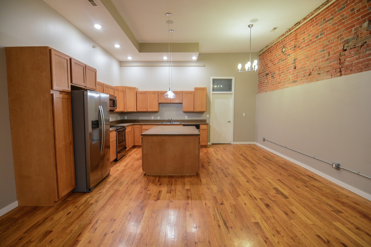 110 W 3rd St, Grand Island, NE 68801 Apartments in Grand Island, NE