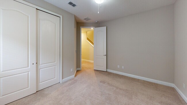 Foto del edificio - 2356 Reese Wy