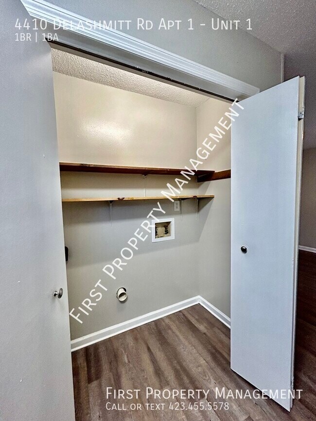 Building Photo - Hixson 1Bed/1Bath Apartment: Laundry Hooku...