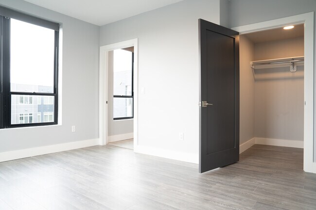 Foto del edificio - 380 Western Ave