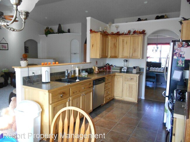 Foto del edificio - 3 br, 2 bath House - 8482 N Brookside Dr