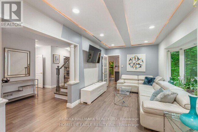 Building Photo - 410 Clearmeadow Blvd