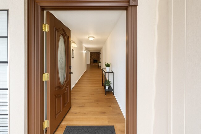 Foto del edificio - 5126 Sprey Dr