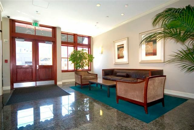 Building Photo - 140 S Van Ness Ave