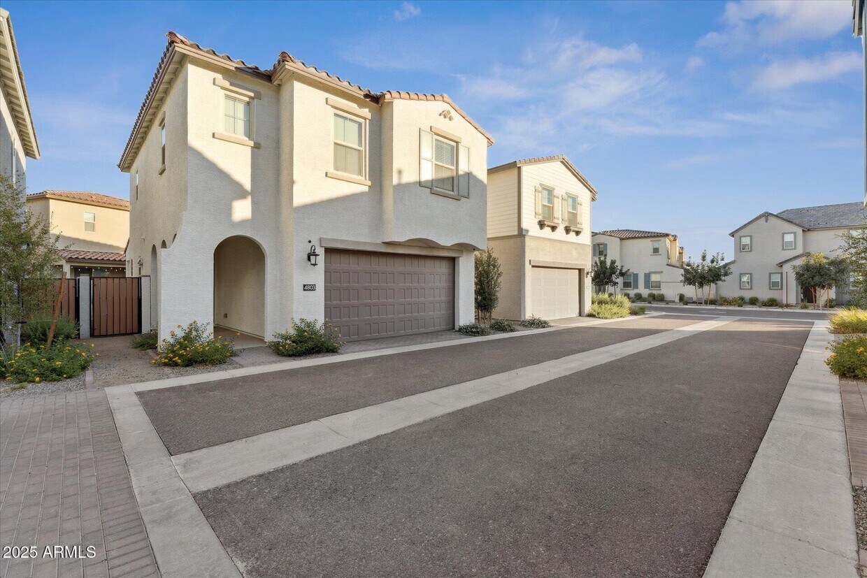 Primary Photo - 4803 S Ferric