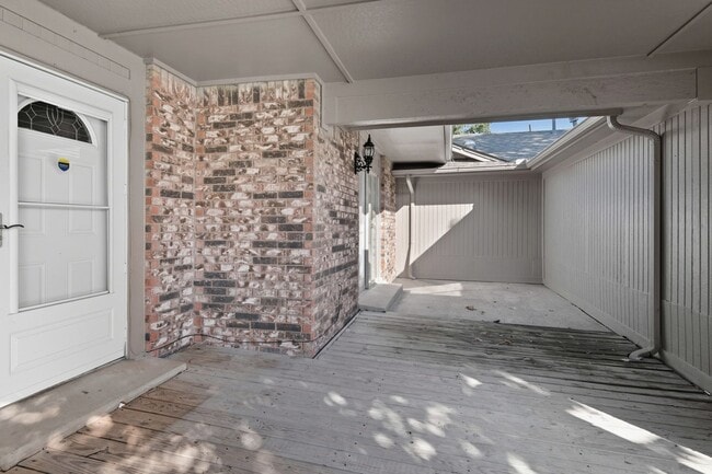 Foto del edificio - 7124 S Canton Ave