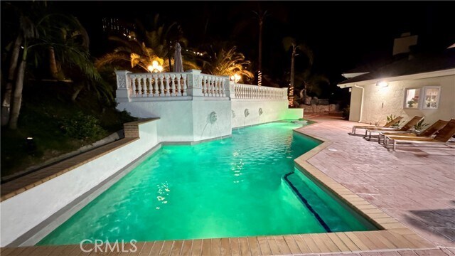 Foto del edificio - 141 S Peralta Hills Dr