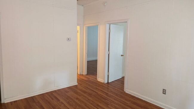 Building Photo - leaphart1327