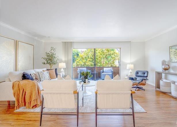 Building Photo - 818 S Lucerne Blvd